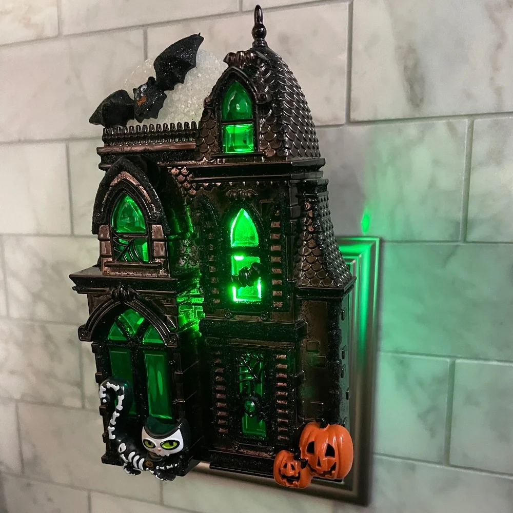 BATH & BODY WORKS Halloween Haunted House Wallflower Nightlight RARE BNWOT - Picture 3 of 15